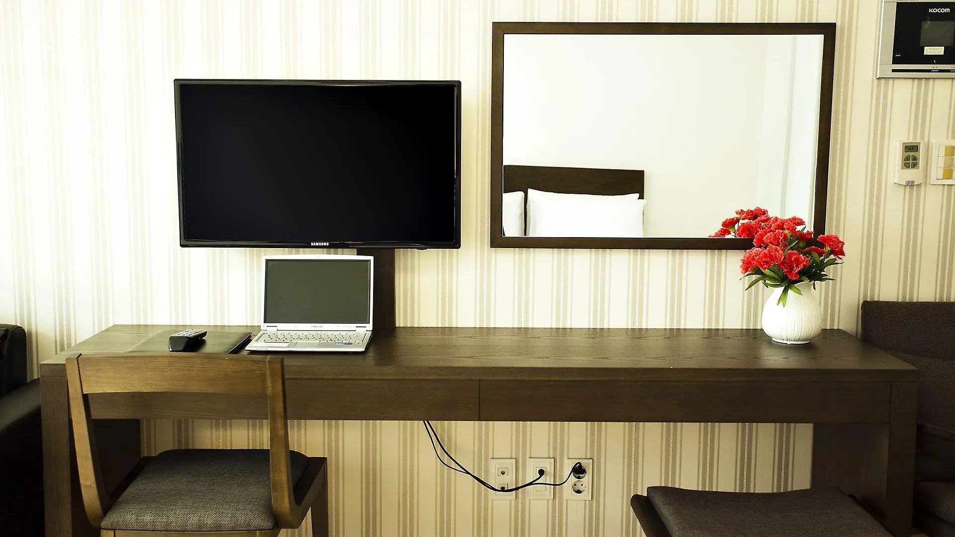 Hotel Hu Incheon Airport 4*,  South Korea